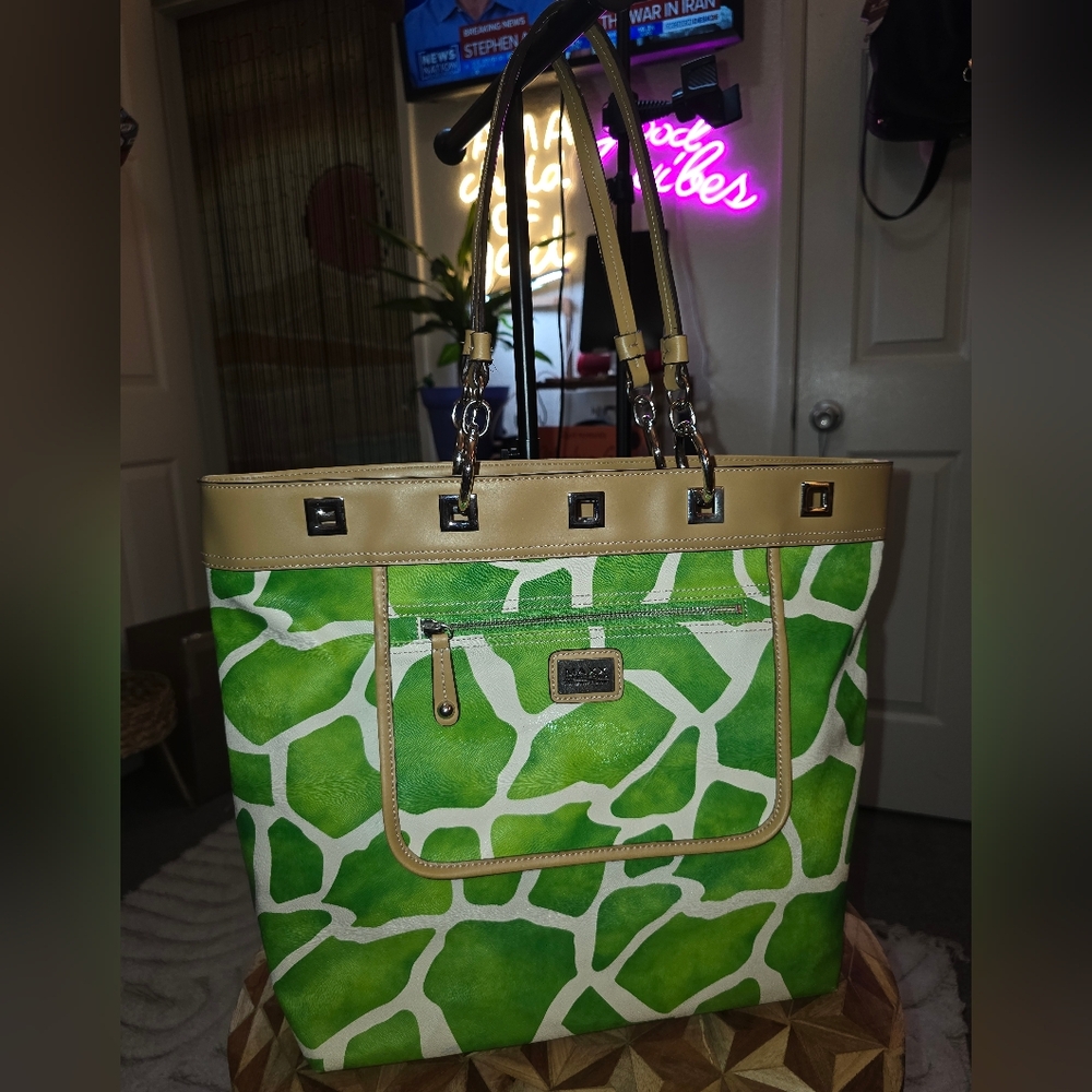 Beautiful Tote Bag By Maxx New York Signature In Preloved Condition - Picture 2 of 13
